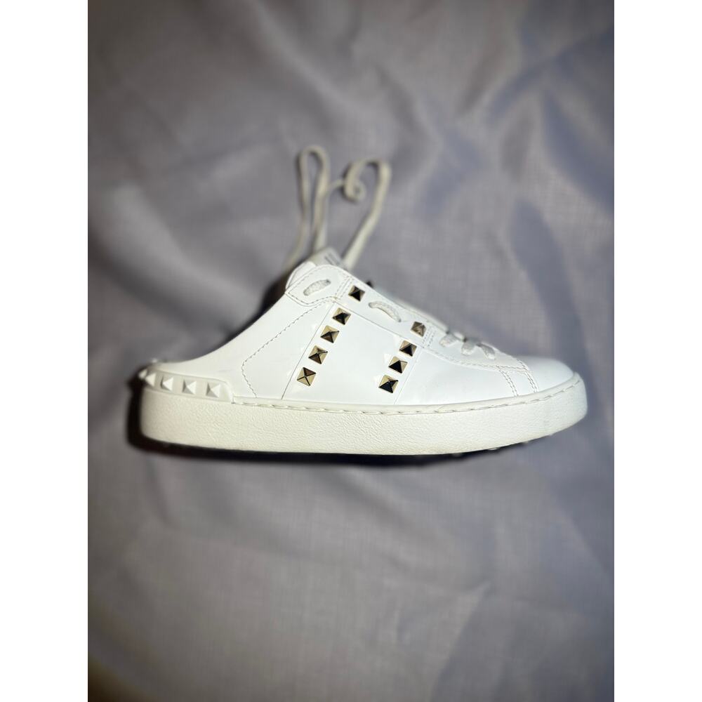 Valentino Garavani Untitled Rockstud Slide Sneakers White w/Gold Studs Sz 7-7.5 - Picture 5 of 14